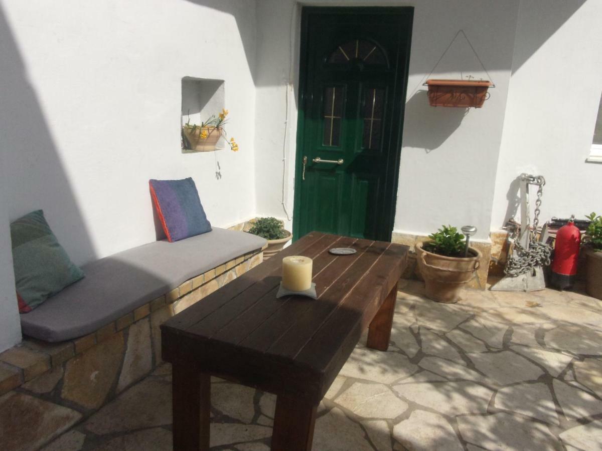 Village House *